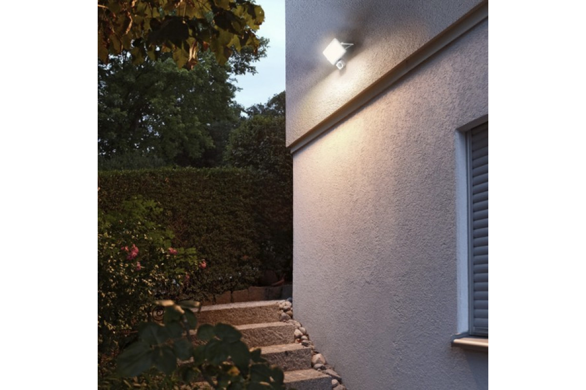 LED прожектор VIDEX F2e 30W 5000K з датчиком руху та освітленості (VL-F2e305W-S)