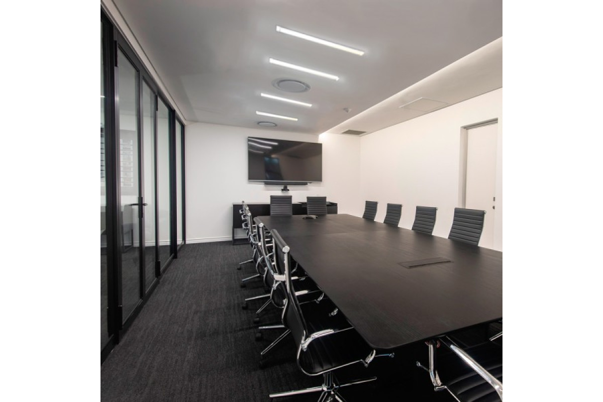 LED світильник лінійний VIDEX 18W 0,6М 5000K (VL-BN-18065)