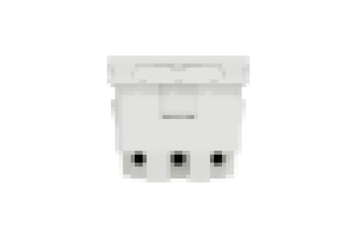 Подвійна розетка 45° зі шторками, з заземленням, біла (NU306718A)