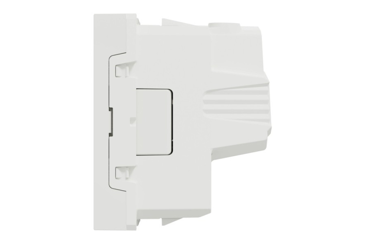 Розетка без з/к зі шторками 16А гвинтові зажими, 2 м білий (NU303318)