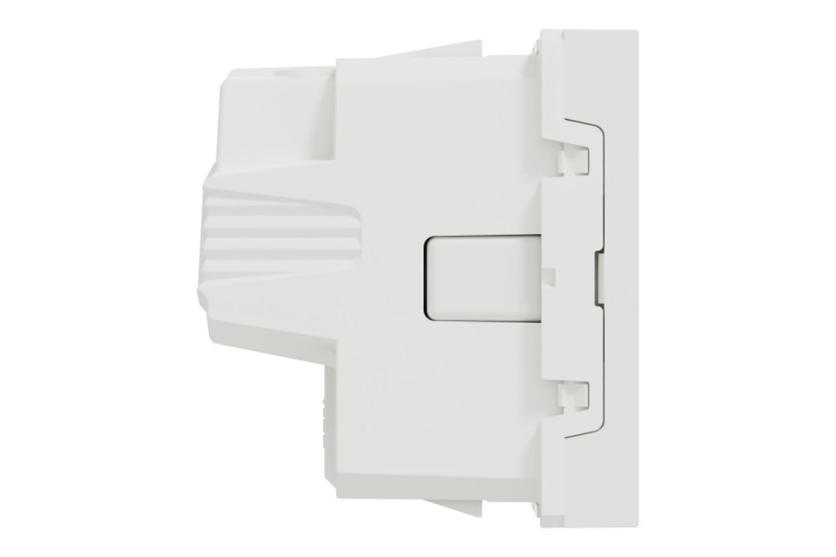 Розетка з з/к зі шторками 16А гвинтові зажими біла (NU303718)