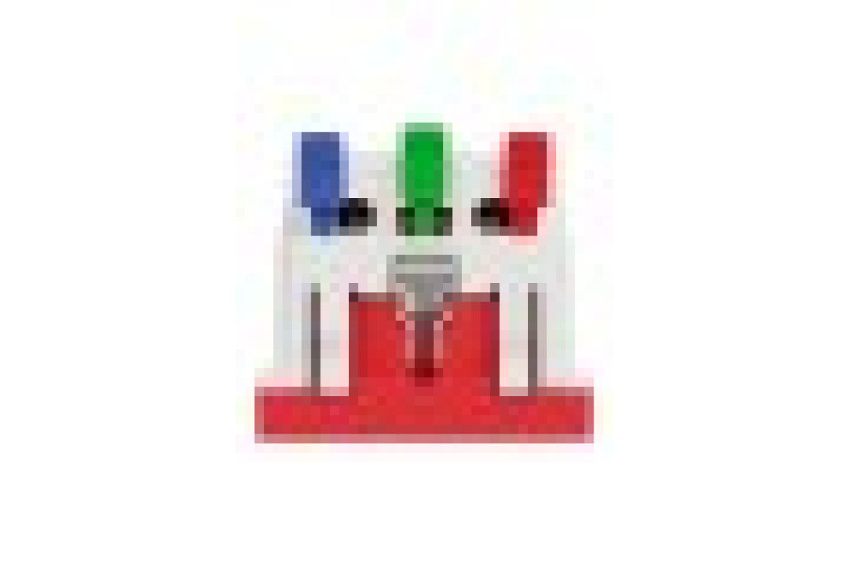 Розетка з з/к, зі шторками, 16А, самозажимні клеми, червоний (NU305703)