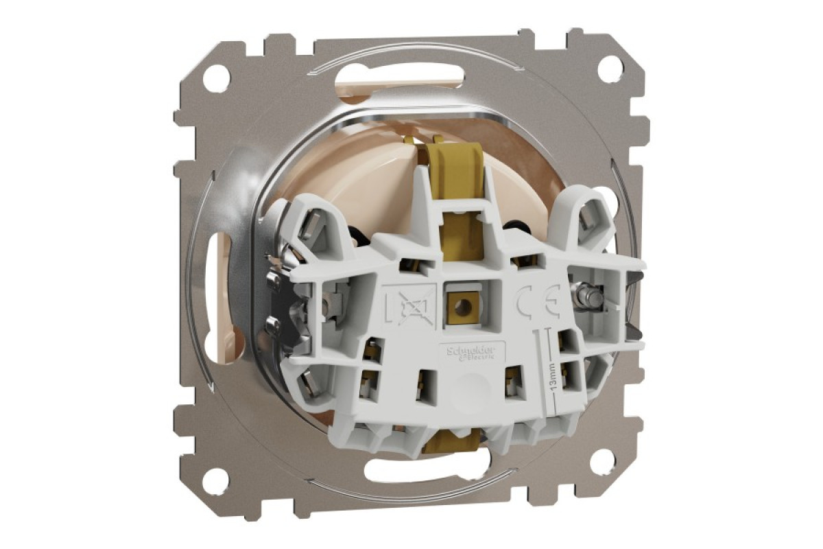 Розетка з заземленням та зі шторками Бежевий Sedna Design (SDD112022)