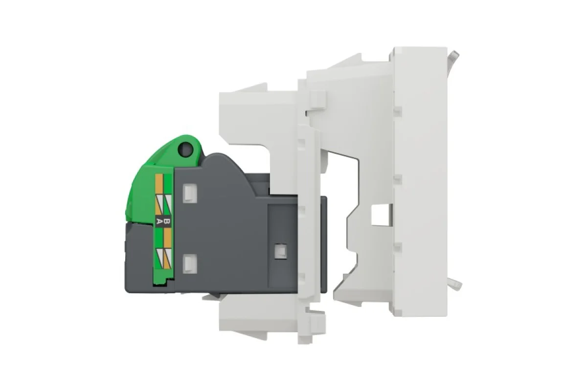 Розетка компьютерная RJ45, одинарная категория 5 UTP, 2 модуля белый (NU341118)